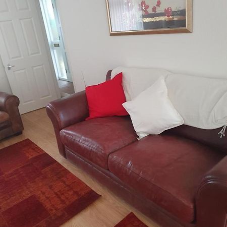 Quiet House 8 Mins From Nec/Airport Villa Marston Green Екстериор снимка