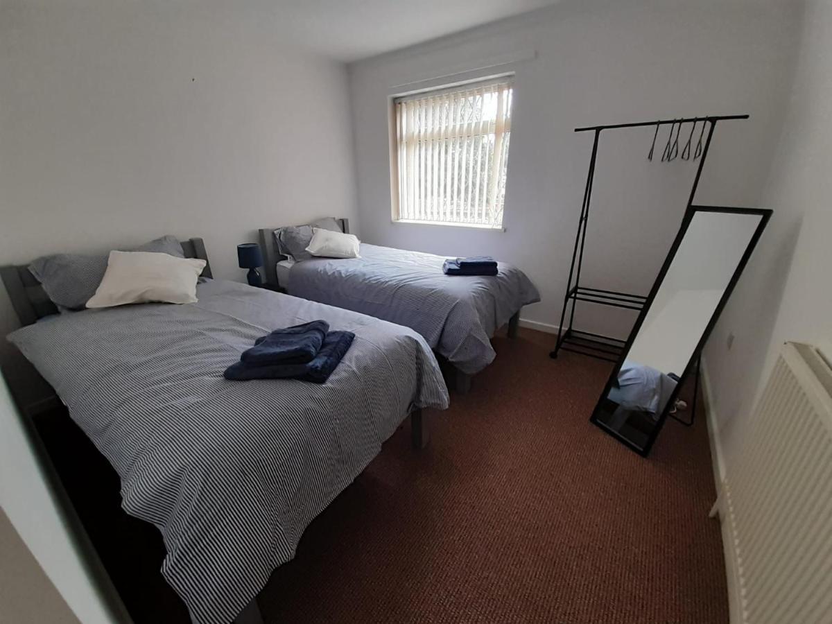 Quiet House 8 Mins From Nec/Airport Villa Marston Green Екстериор снимка